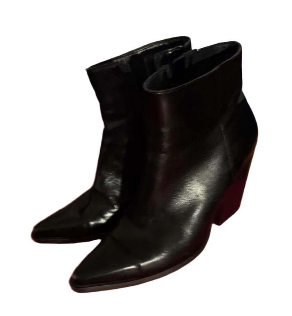 Jeffrey Campbell Pointed Toe Heeled Ankle Boots Black Leather